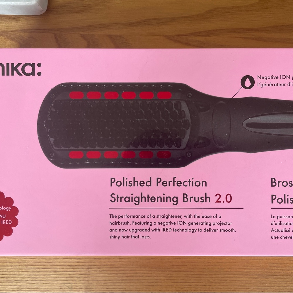 Amika Polished Perfection Straightening Brush